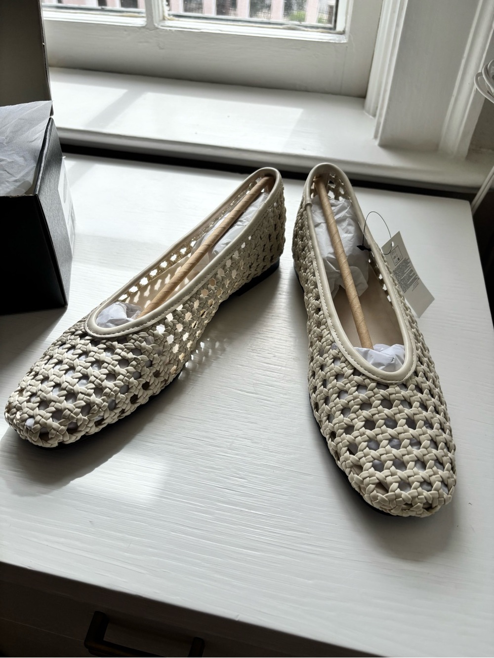 Banana Republic Cream Woven Ballet Flats
